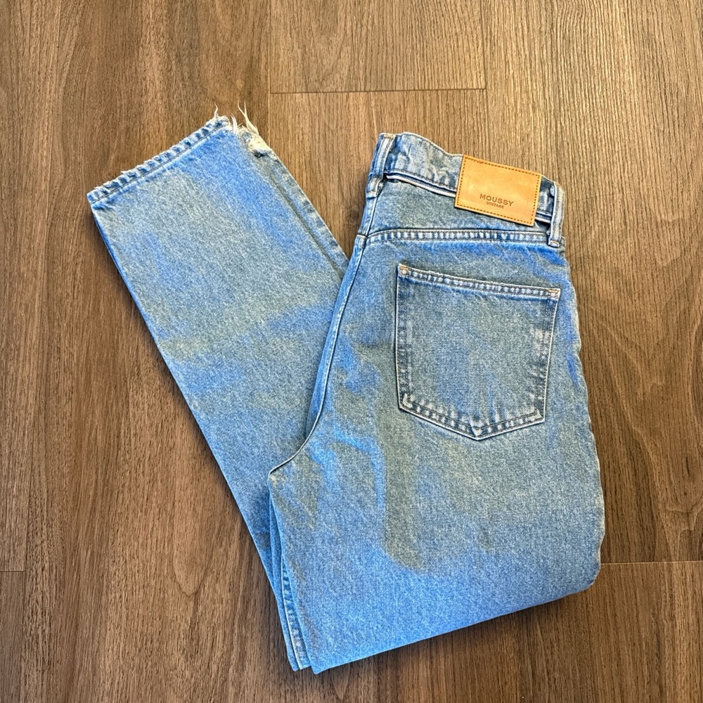 MOUSSY vintage light denim Saab jeans, size 28